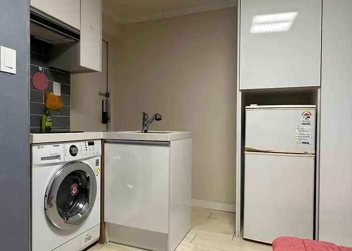 Affordable And Cozy Accommodation Near Nakseongdae Station
